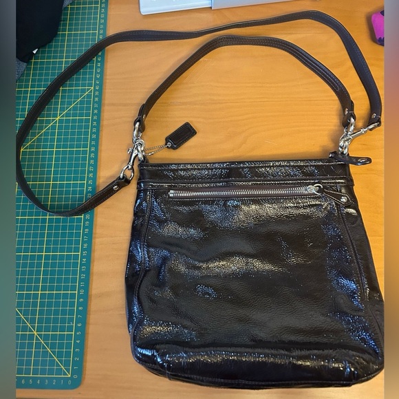 Vintage Leather Coach crossbody/shoulder bag - Picture 16 of 16